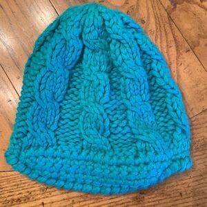 Ivivva knitted toque hat turquoise cable knit